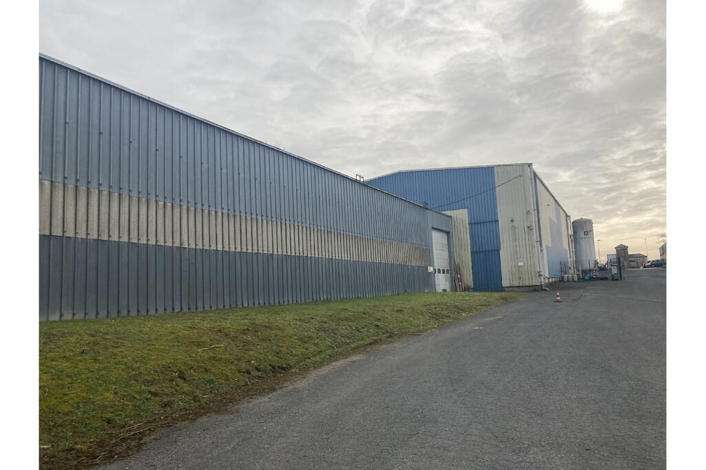 
                                                Location
                                                 À louer – Entrepôt de 2 700 m² à Issoudun – Indre (36)