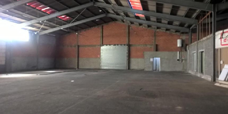 
                                                Location
                                                 À louer- Entrepôt de 2 900m² à Perpignan (66)