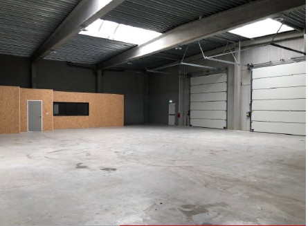 
                                                Location
                                                 À louer – Entrepôt de 450 m² proche de Saint-Omer, à Setques – Pas-de-Calais (62)