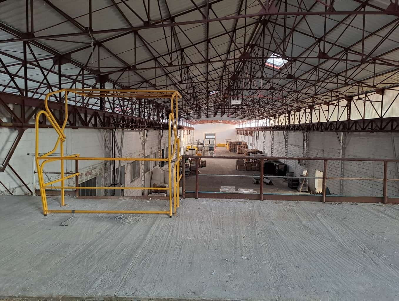 
                                                Location
                                                 À louer – Entrepôt de 5 200 m² à Châteauroux – Indre (36)