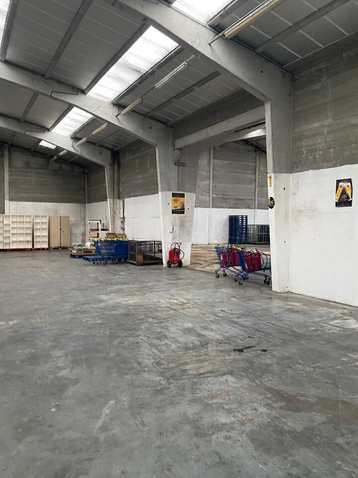 
                                                Location
                                                 À louer – Entrepôt de 750 m² disponible au sein de la ZI des Dunes à Calais – Pas-de-Calais (62)