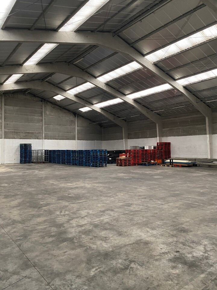 
                                                Location
                                                 À louer – Entrepôt de 750 m² disponible au sein de la ZI des Dunes à Calais – Pas-de-Calais (62)