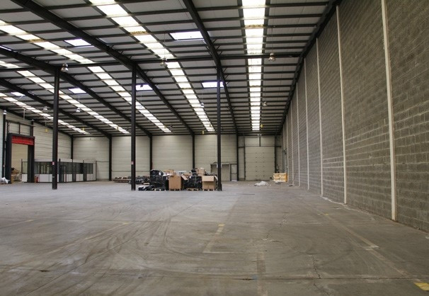 
                                                Location
                                                 À louer - entrepôt entre 1 120 et 1 460 m² à Avelin