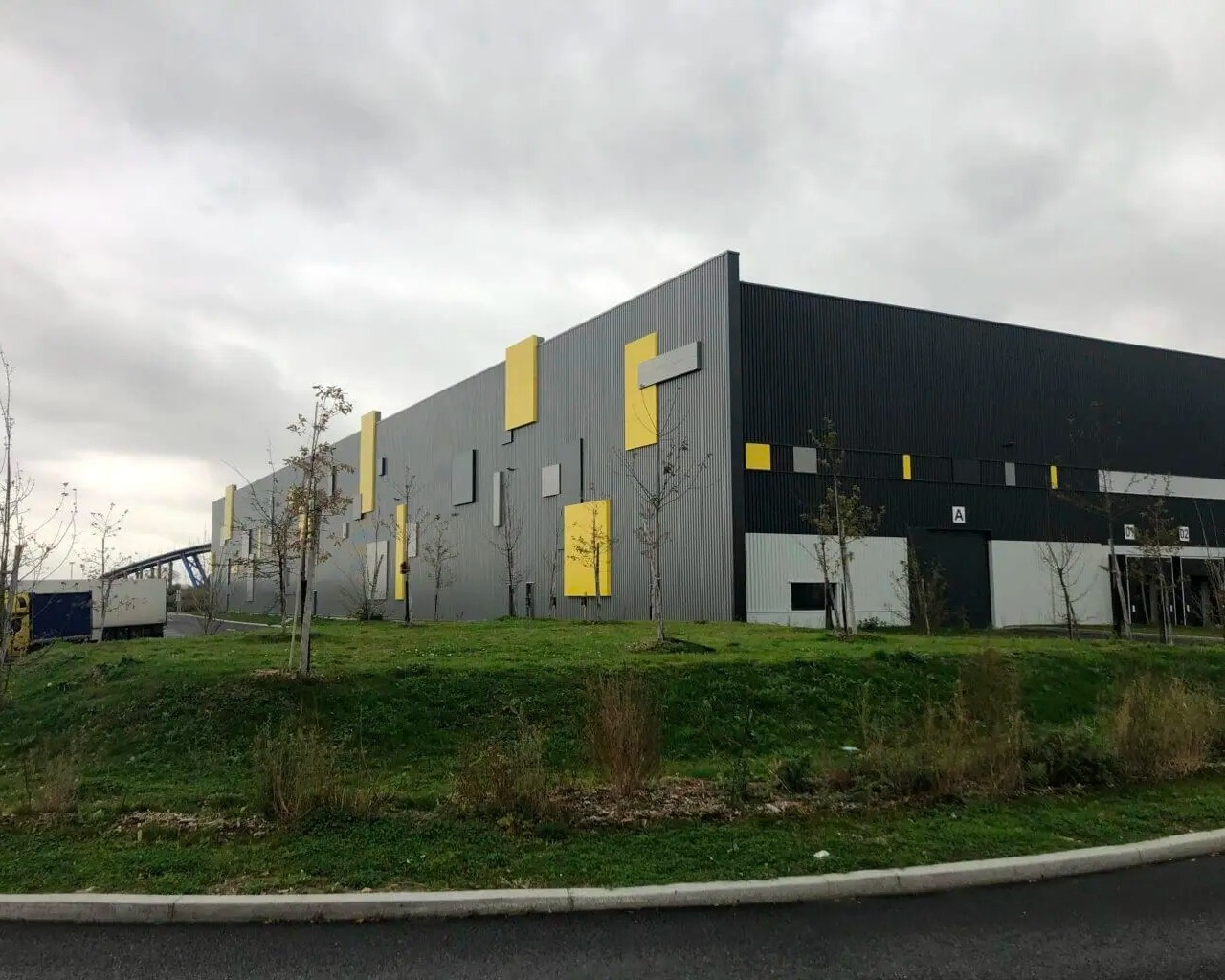 
                                                Location
                                                 À louer – Entrepôt logistique de 24 323 m² divisibles à Sandouville – Seine-Maritime (76)