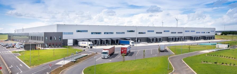 
                                                Location
                                                 À louer – Entrepôts logistiques de 12 650 m² proche d'Amiens à Roye – Somme (80)