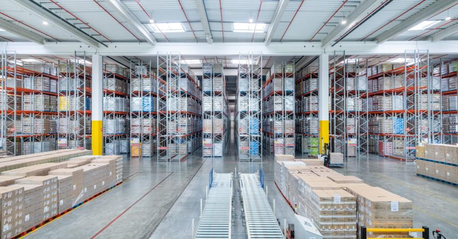 
                                                Location
                                                 À louer – Entrepôts logistiques de 12 650 m² proche d'Amiens à Roye – Somme (80)