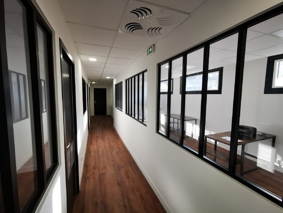 
                                                Location
                                                 À louer – Espace de coworking et bureaux privés de 11 à 45 m² à Tours – Indre-et-Loire (37)