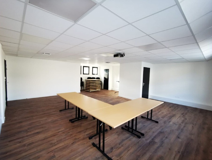 
                                                Location
                                                 À louer – Espace de coworking et bureaux privés de 11 à 45 m² à Tours – Indre-et-Loire (37)