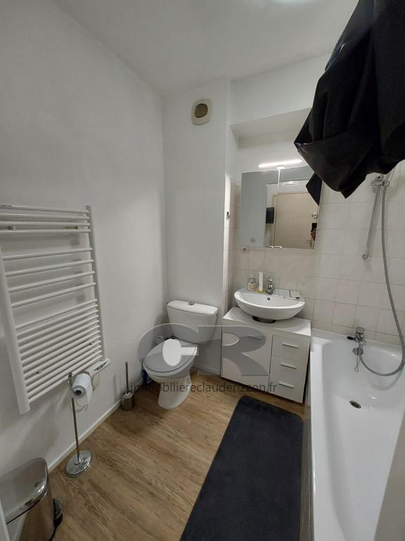 
                                                Location
                                                 A LOUER F1 SECTEUR FAC DE LETTRES