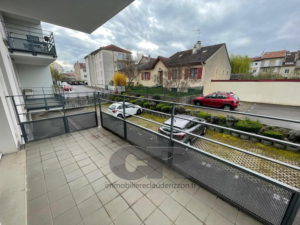 
                                                Location
                                                 A LOUER F1B PROCHE IUT CHARLEMAGNE