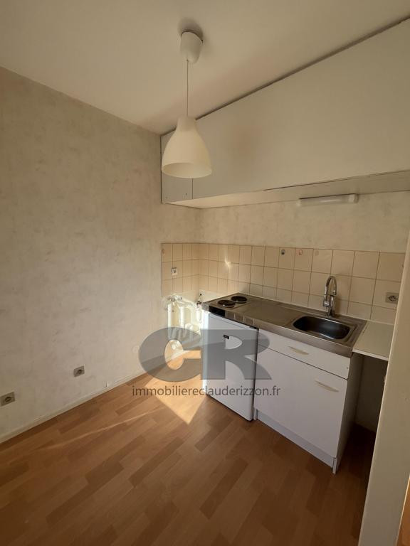 
                                                Location
                                                 A LOUER F1bis - SECTEUR HOPITAL CENTRAL