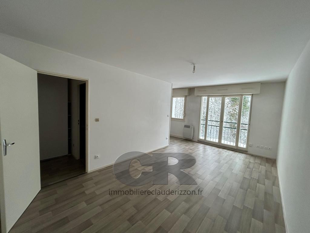 
                                                Location
                                                 a louer f1bis sur brabois avec parking