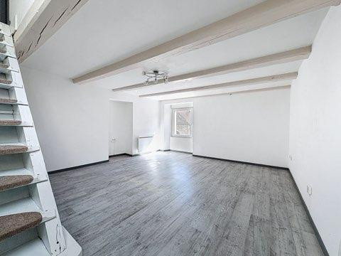 
                                                Location
                                                 A louer F3 70m2 avec terassse