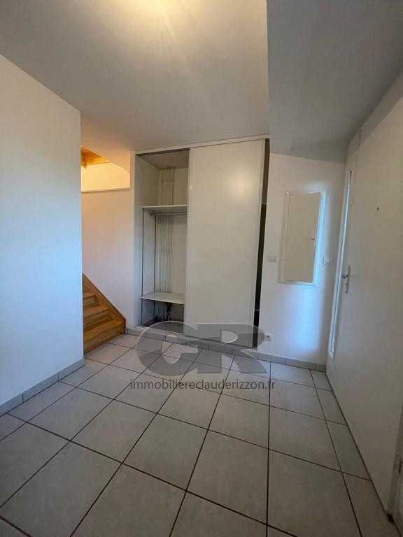 
                                                Location
                                                 a louer f4 secteur rives de meurthe