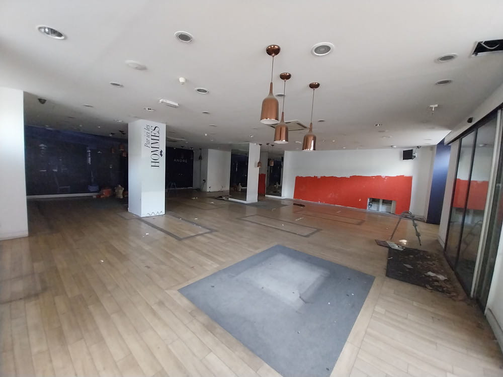 
                                                Location
                                                 À louer – Local commercial 429 m² sur la Canebière à Marseille - Bouches-du-Rhône (13)