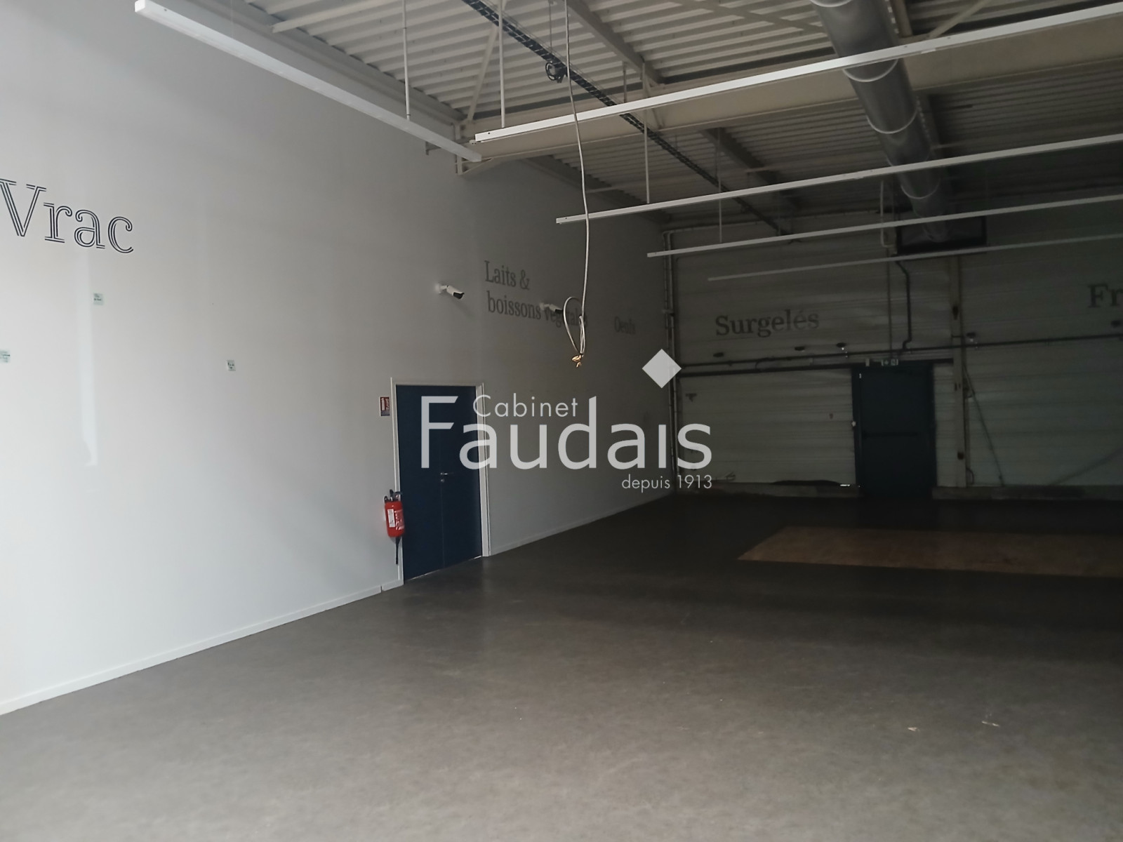 
                                                Location
                                                 À LOUER   LOCAL COMMERCIAL DE 670 m2   SAINT-AMAND VILLAGES 