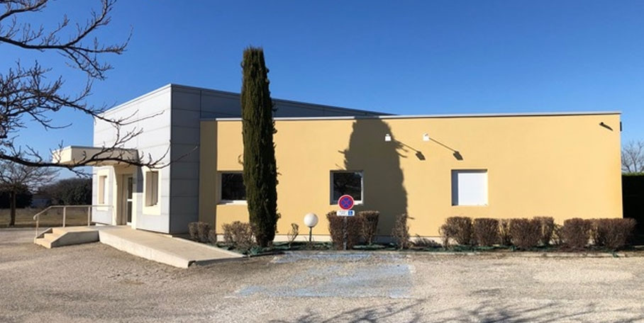 
                                                Location
                                                 À louer - local d'activité de 420 m² à Valréas