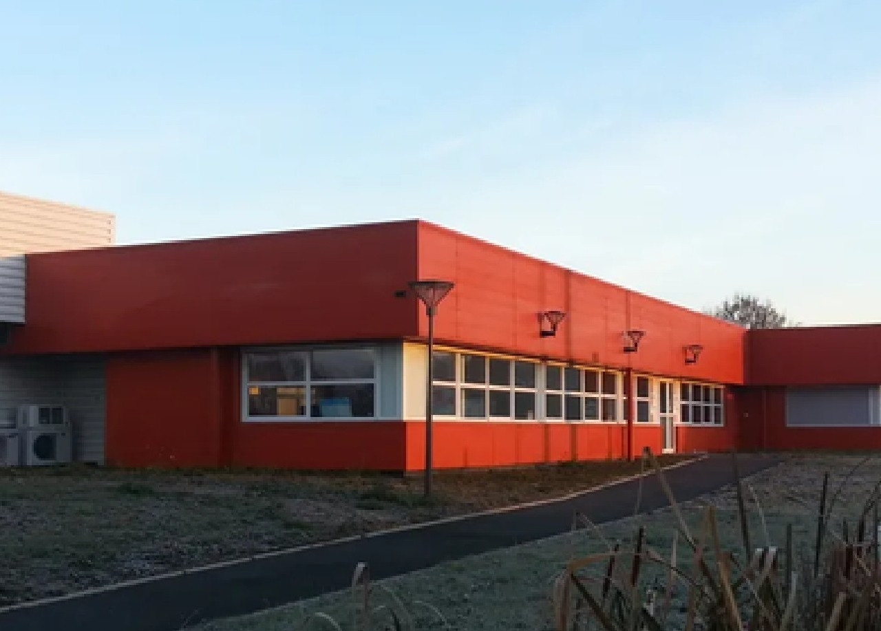 
                                                Location
                                                 À louer – Local d'activités agroalimentaire de 226 m² à Henrichemont – Cher (18)