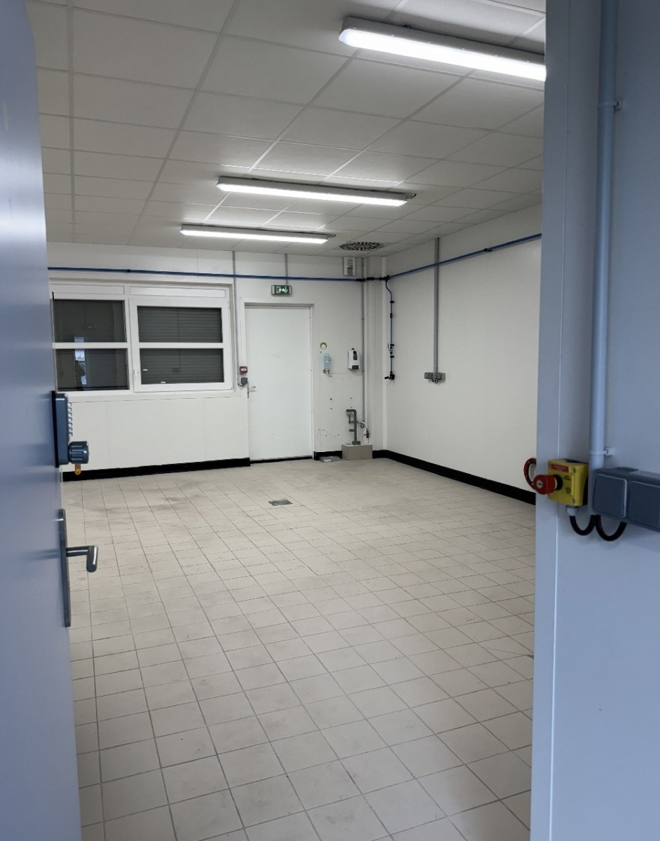 
                                                Location
                                                 À louer – Local d'activités agroalimentaire de 226 m² à Henrichemont – Cher (18)