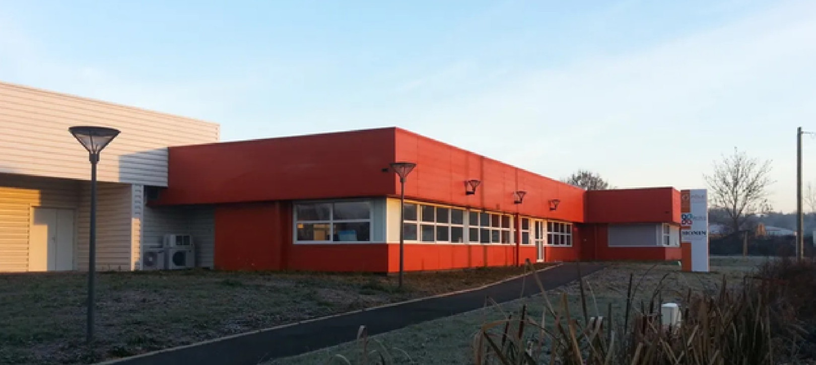 
                                                Location
                                                 À louer – Local d'activités agroalimentaire de 226 m² à Henrichemont – Cher (18)