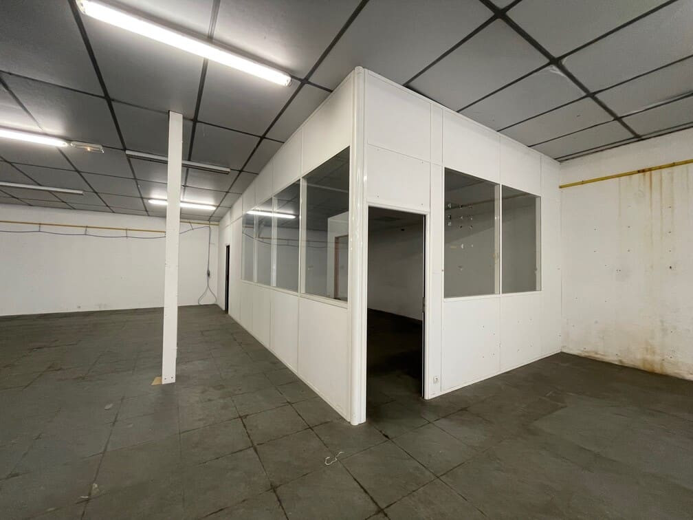 
                                                Location
                                                 À louer – Local d'Activités de 1 047 m² à proximité de la Zone d'Activités Marcel Doret de Calais – Pas-de-Calais (62)
