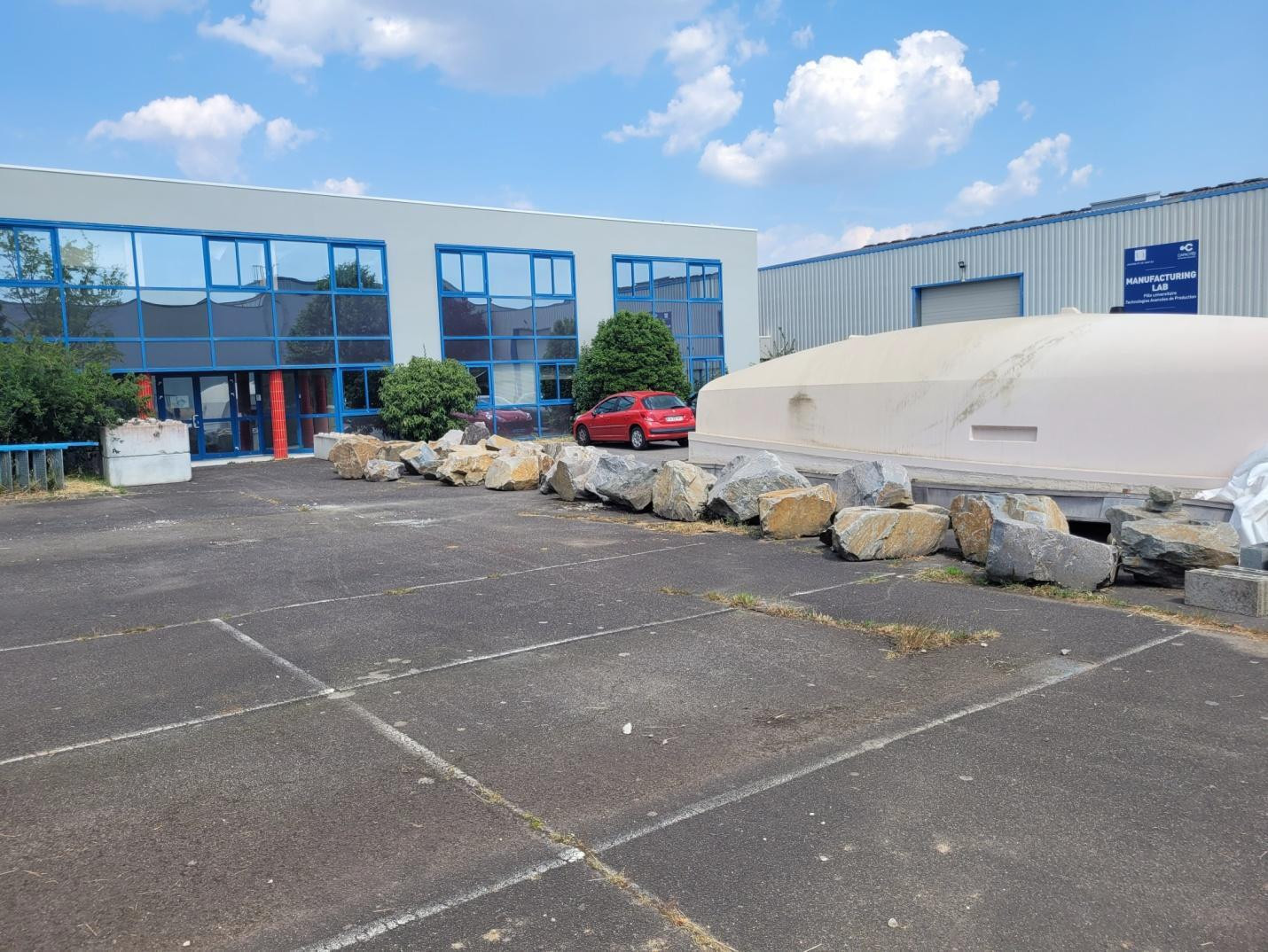 
                                                Location
                                                 À louer – Local d'activités de 1 459 m² à proximité de l'aéroport Nantes Atlantique – Loire-Atlantique (44)