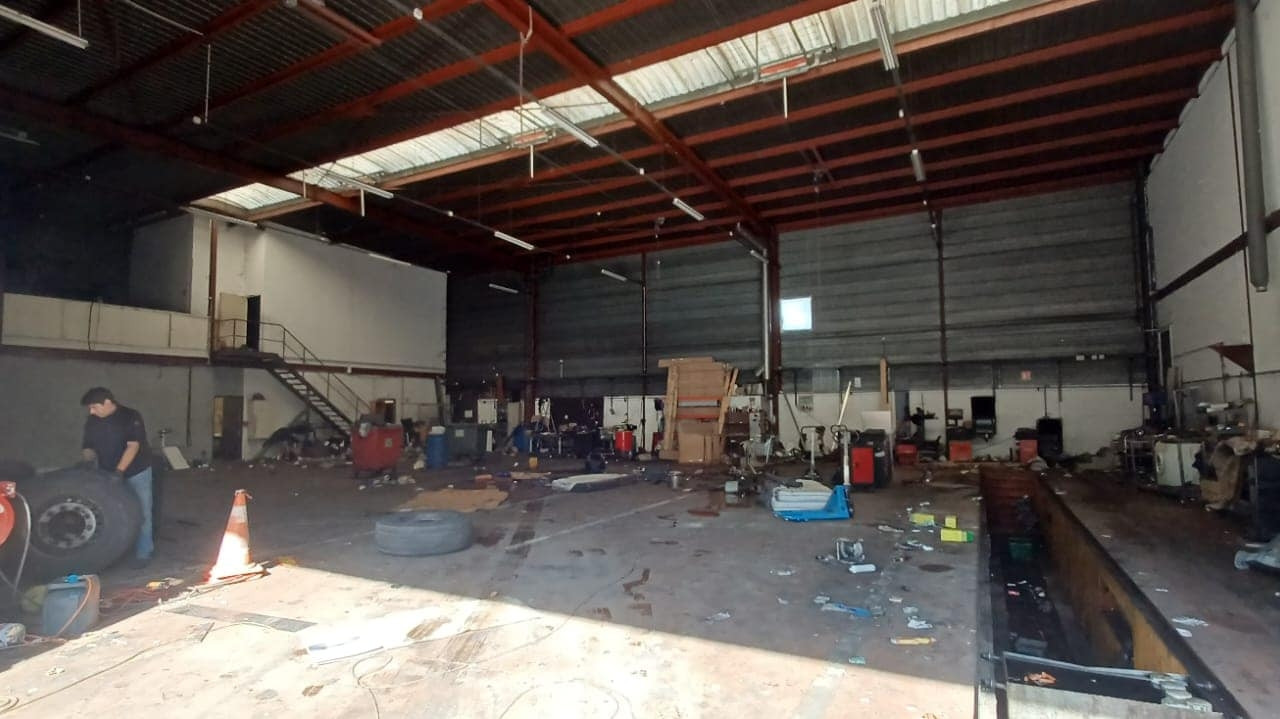 
                                                Location
                                                 À louer – Local d'activités de 1 500 m² à Villeneuve-la-Garenne – Hauts-de-Seine (92)