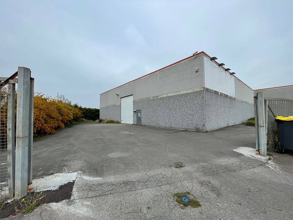 
                                                Location
                                                 À louer – Local d'activités de 1 690 m² dans la ZAC du Chemin Vert à Calais – Pas-de-Calais (62)