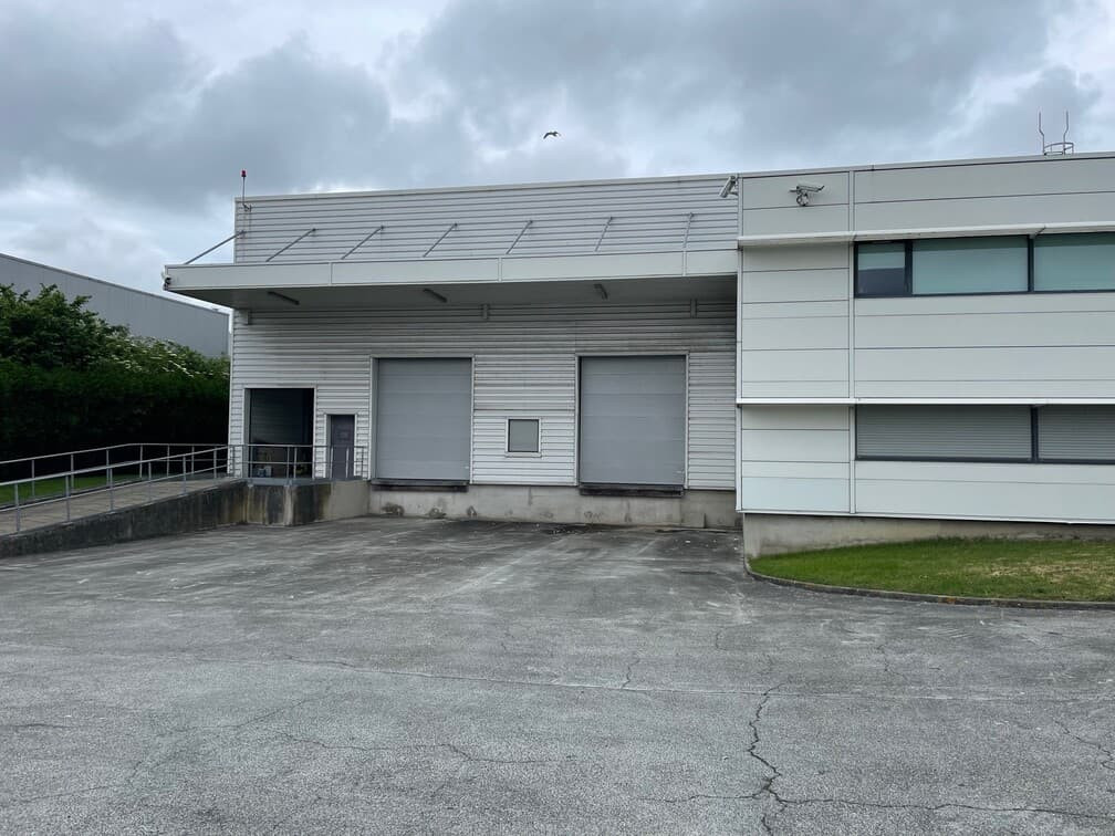 
                                                Location
                                                 À louer – Local d'activités de 1 928 m² dans la Zone Marcel Doret à Calais – Pas-de-Calais (62)