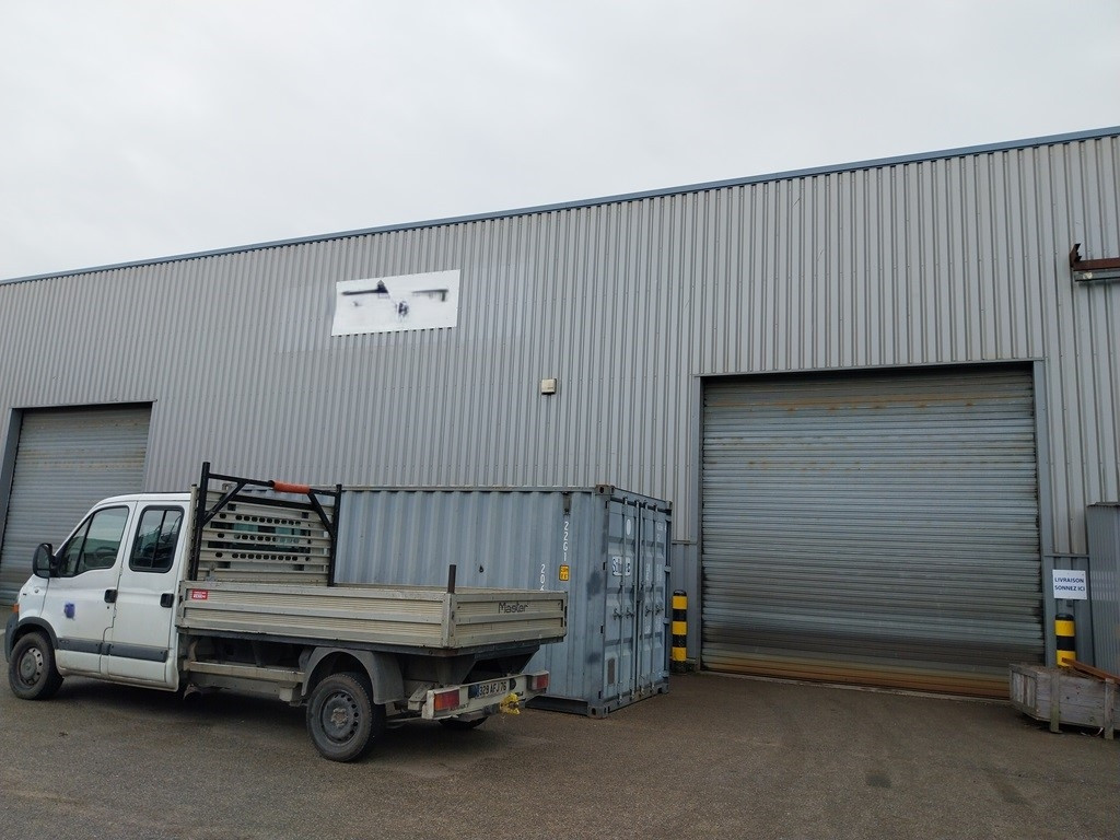 
                                                Location
                                                 À louer - Local d'activités de 147 m² sur la zone d'activité du Pitarlet à proximité de Toulouse - A