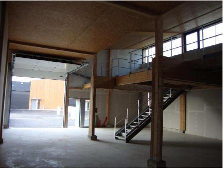 
                                                Location
                                                 À louer – Local d'activités de 215 m² dans le village des métiers d'Avignon – Vaucluse (84)