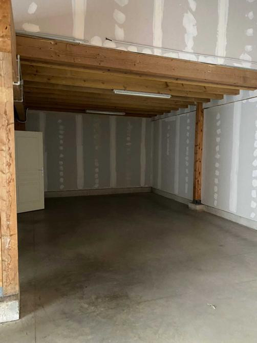 
                                                Location
                                                 À louer – Local d'activités de 215 m² dans le village des métiers d'Avignon – Vaucluse (84)