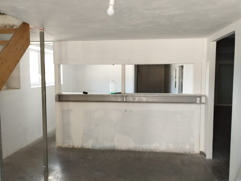 
                                                Location
                                                 À louer – Local d'activités de 240 m² à Les Mées – Alpes-de-Haute-Provence (04)