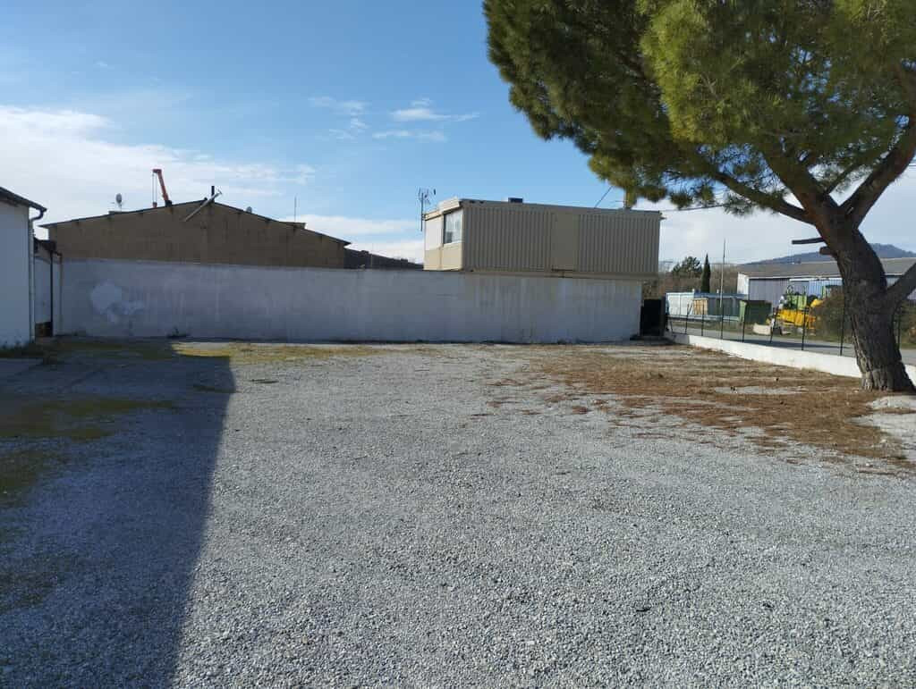 
                                                Location
                                                 À louer – Local d'activités de 240 m² à Les Mées – Alpes-de-Haute-Provence (04)
