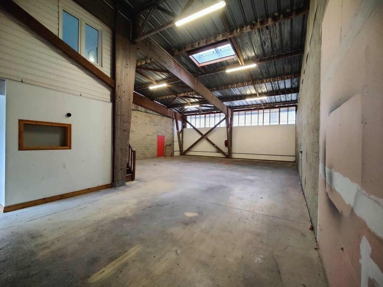 
                                                Location
                                                 À louer – Local d'Activités de 250 m² à proximité de Rouen – Seine-Maritime (76)