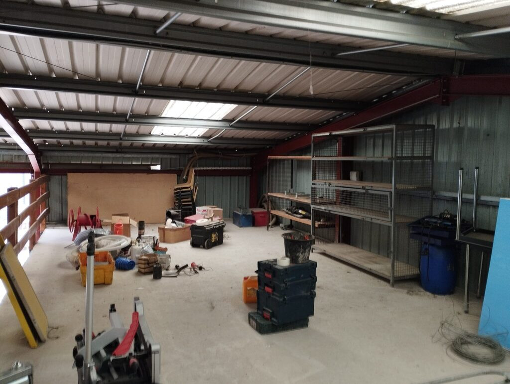 
                                                Location
                                                 À louer – Local d'activités de 259 m² à Oraison – Alpes-de-Haute-Provence (04)