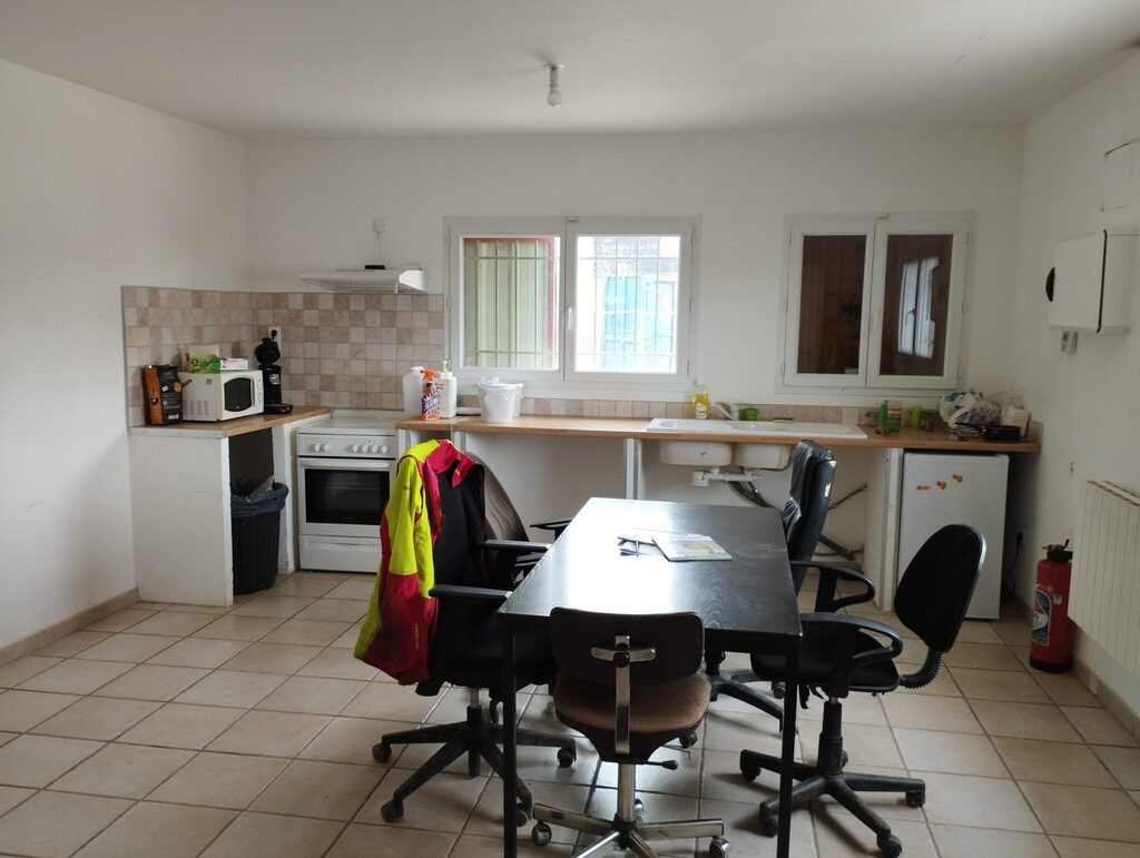 
                                                Location
                                                 À louer – Local d'activités de 259 m² à Oraison – Alpes-de-Haute-Provence (04)