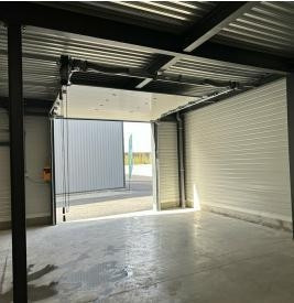 
                                                Location
                                                 À louer – Local d'activités de 277 m² à Vedène – Vaucluse (84)