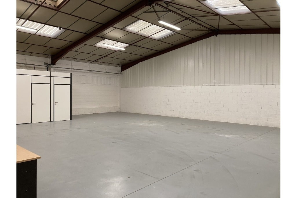 
                                                Location
                                                 À louer – Local d'activités de 432 m² à Gasville-Oisème – Eure-et-Loir (28)