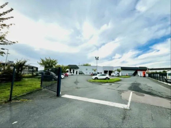 
                                                Location
                                                 À louer – Local d'activités de 450 m² à Harfleur – Seine-Maritime (76)