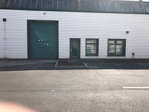 
                                                Location
                                                 À louer- Local d'activités de 505 m² à Coquelles- Calais (62)