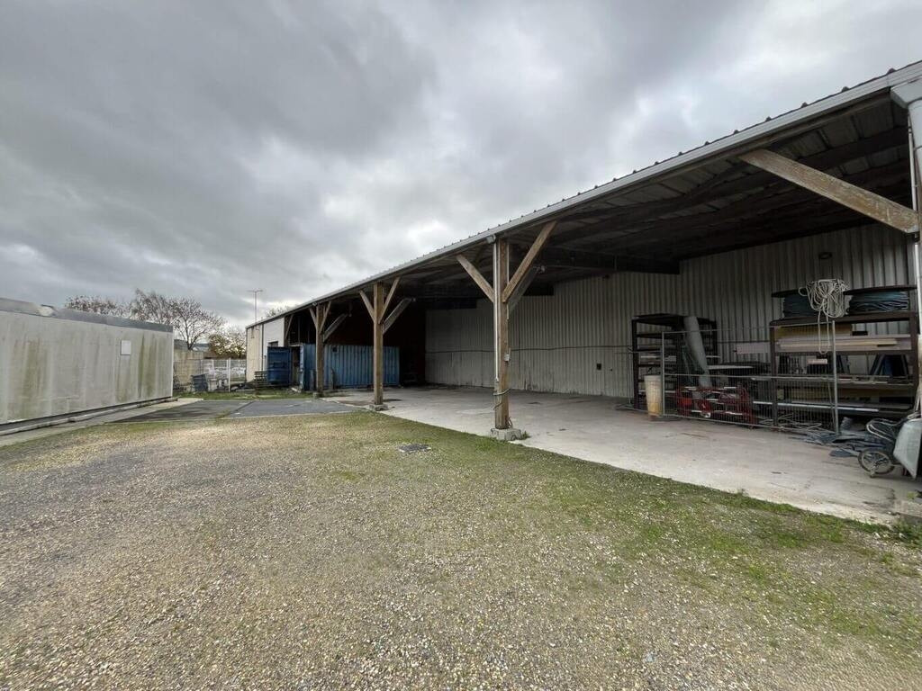 
                                                Location
                                                 À louer – Local d'activités de 524 m² à Mannevillette – Seine-Maritime (76)