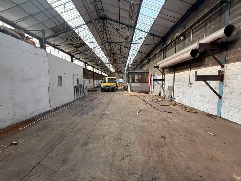 
                                                Location
                                                 À louer – Local d'activités de 560 m² à Sandouville – Seine-Maritime (76)