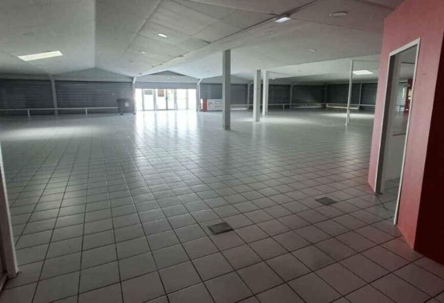 
                                                Location
                                                 À louer – Local d'activités de 600 m² à Fagnières – Marne (51)