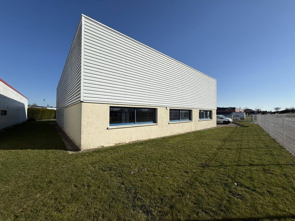 
                                                Location
                                                 À Louer – Local d'Activités de 630 m² à Montivilliers - Seine-Maritime (76)