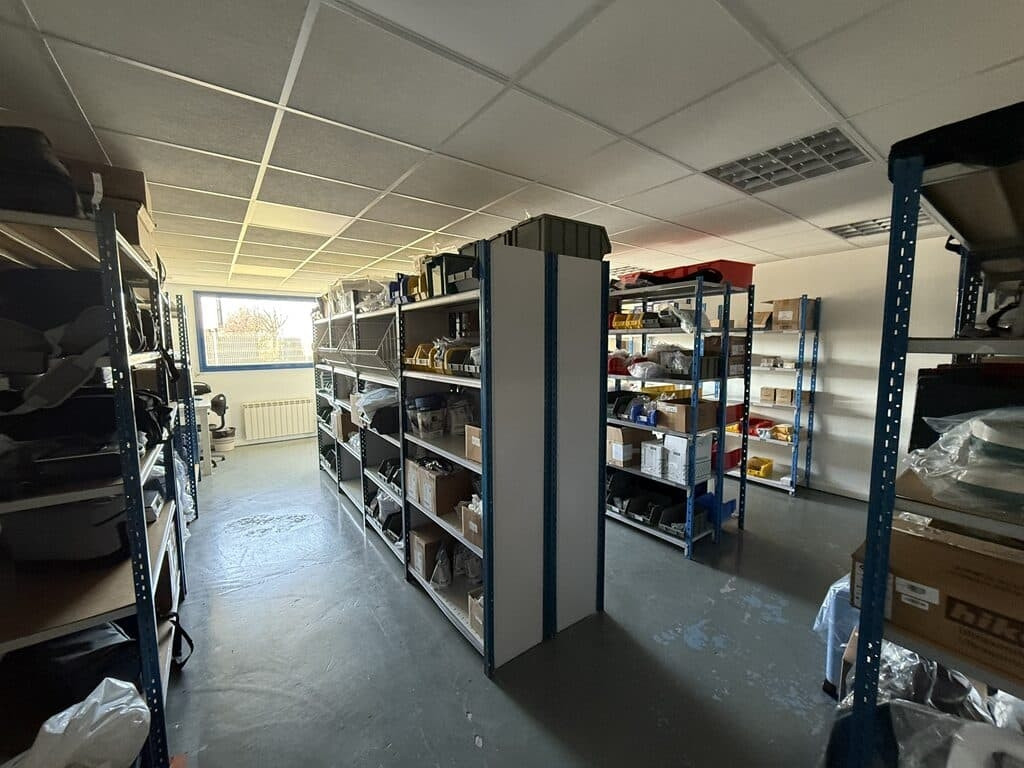 
                                                Location
                                                 À Louer – Local d'Activités de 630 m² à Montivilliers - Seine-Maritime (76)