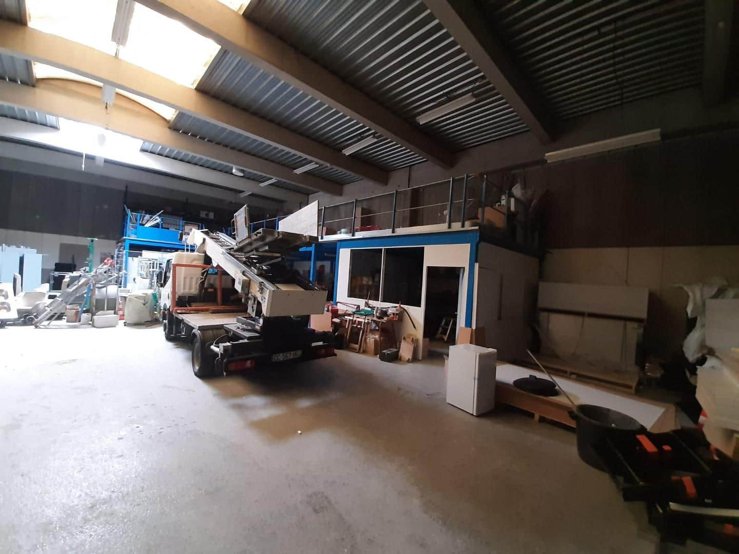 
                                                Location
                                                 À louer – Local d'activités de 690 m² à Argenteuil – Val d'Oise (95)