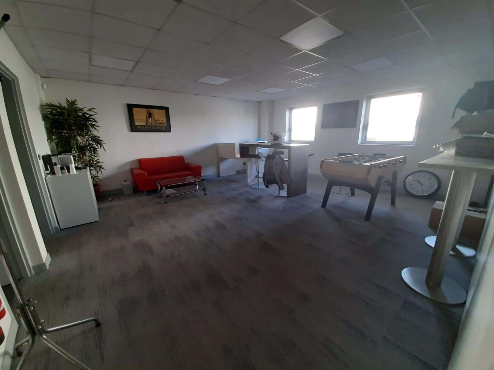 
                                                Location
                                                 À louer – Local d'activités de 690 m² à Argenteuil – Val d'Oise (95)