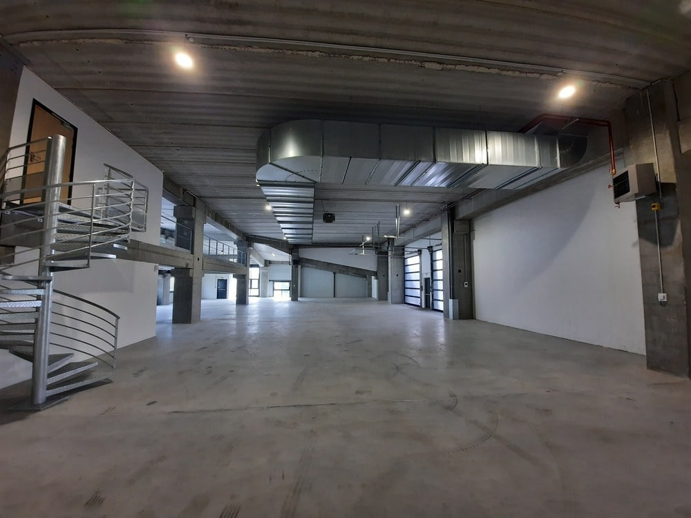 
                                                Location
                                                 À Louer – Local d'activités de 832 m² à Colombes – Hauts-de-Seine (92)