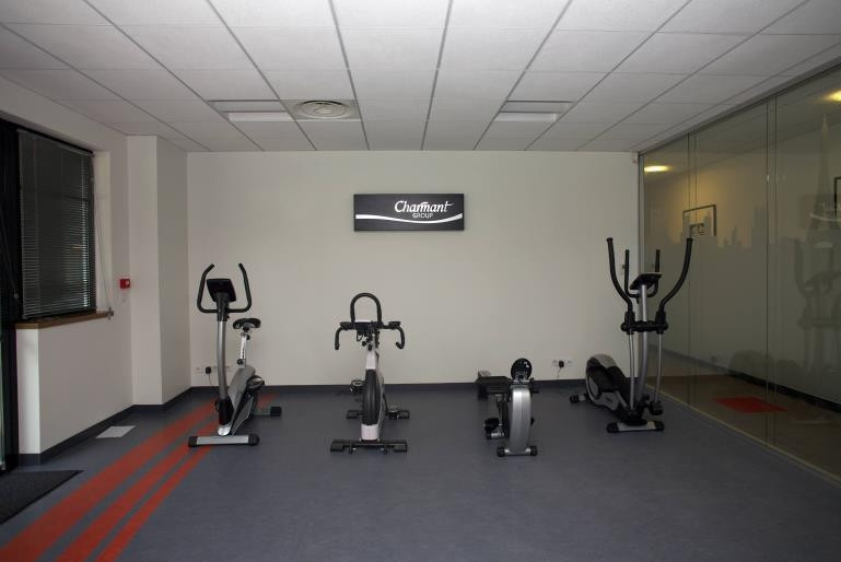 
                                                Location
                                                 À louer - Local d'activités de 940 m² au sein du parc les Chanteraines à Villeneuve la Garenne (92)